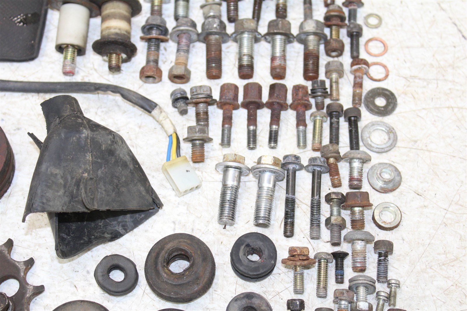 1989 Yamaha XT 600 Chassis Bolt Kit Hardware Bracket Hose Clamp Grommet