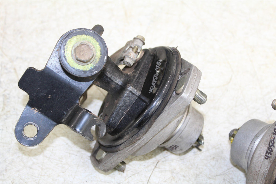 1988 Suzuki Quadsport LT 80 Front Brake Drums Hubs w/ Spindles Left Right