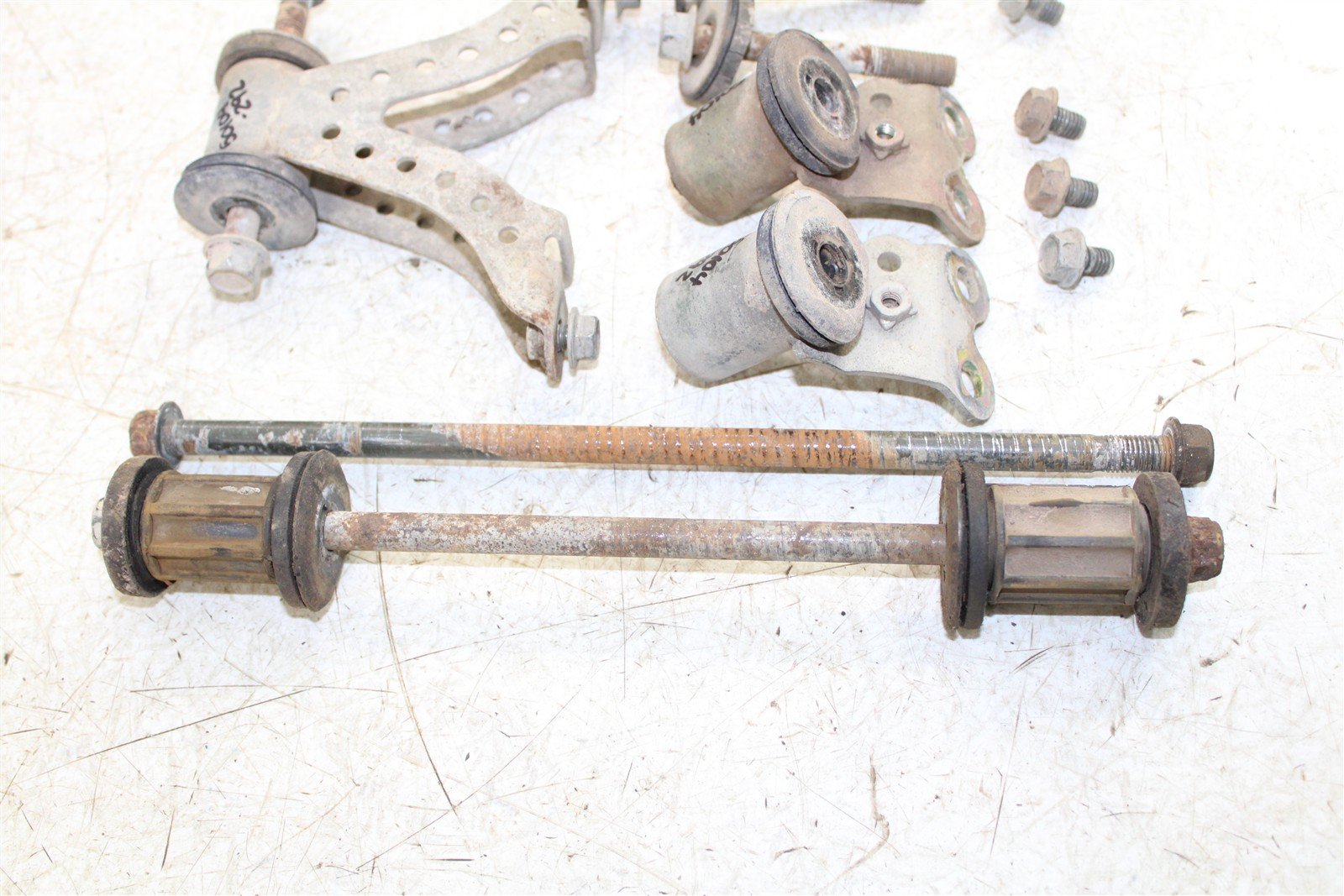 2003 Yamaha Kodiak 400 2X4 Engine Mounts Motor Brackets