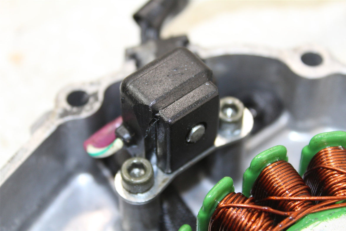 2005 Suzuki Ozark 250 Stator Magneto Generator Coil w/ Cover