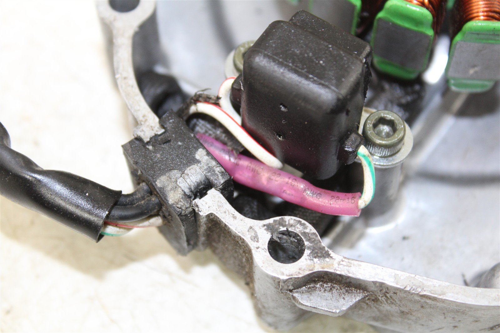 2005 Suzuki Ozark 250 Stator Magneto Generator Coil w/ Cover
