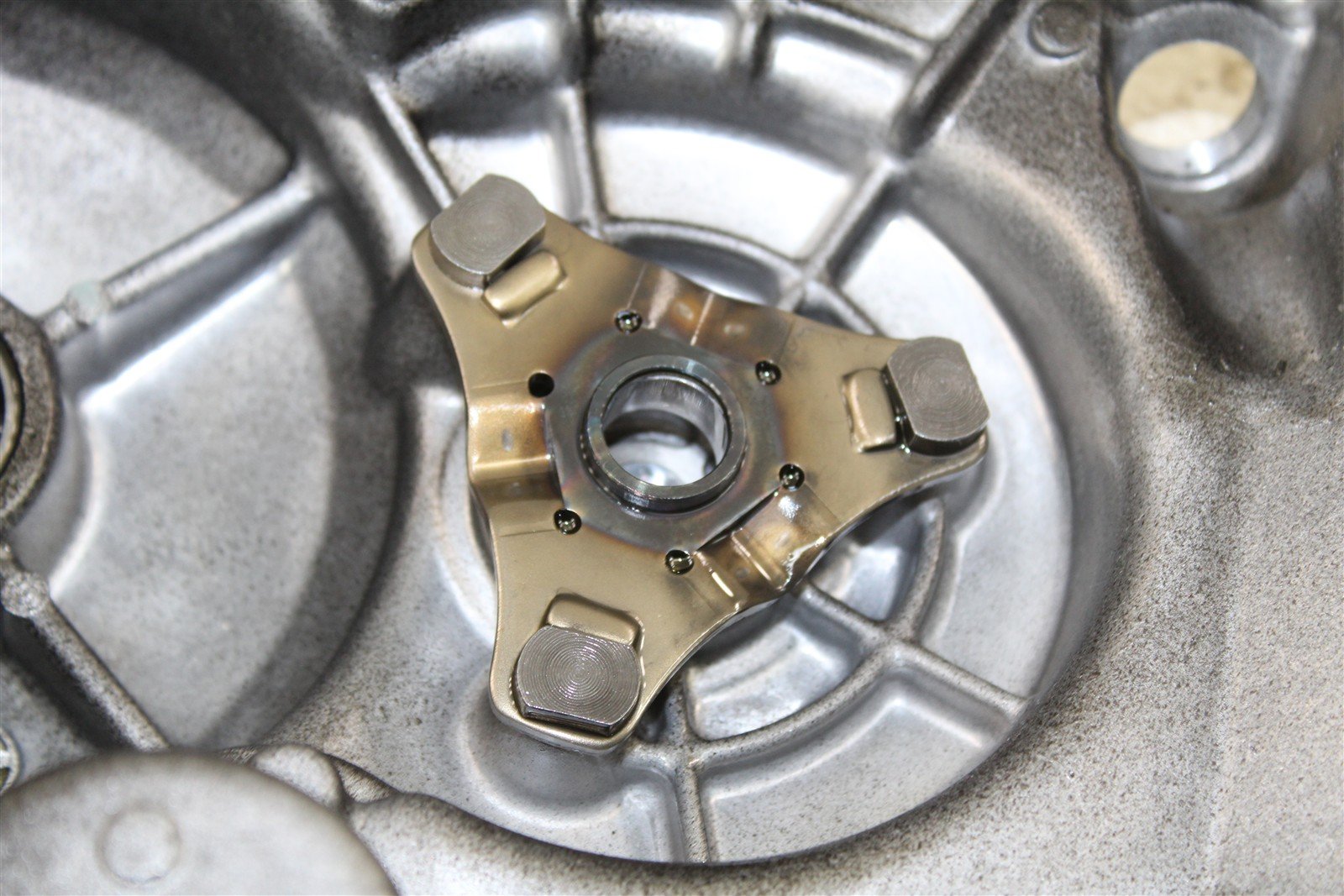 2005 Suzuki Ozark 250 Clutch Cover