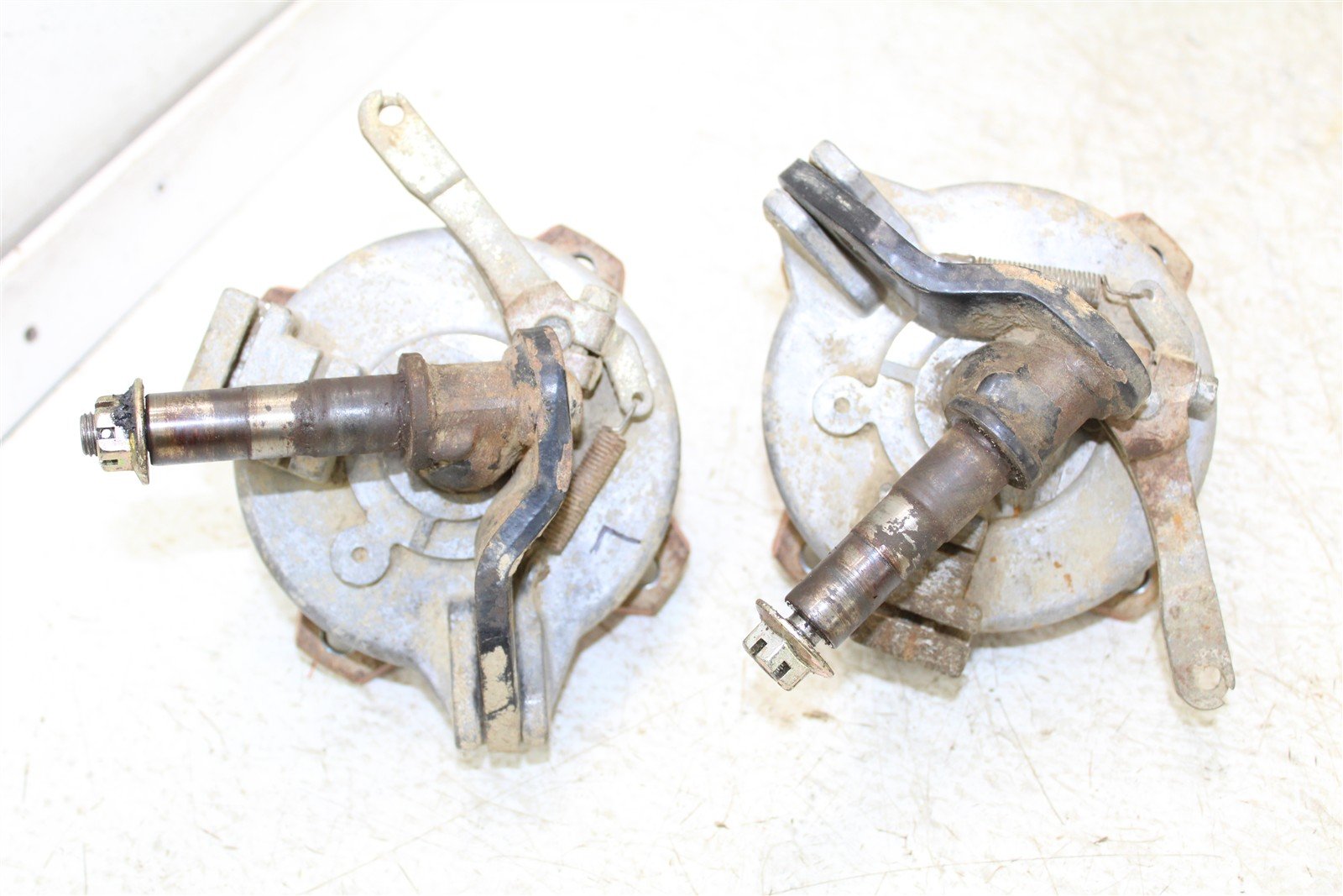 2006 Polaris Predator 50 Front Brake Drums Spindles Hubs Left Right