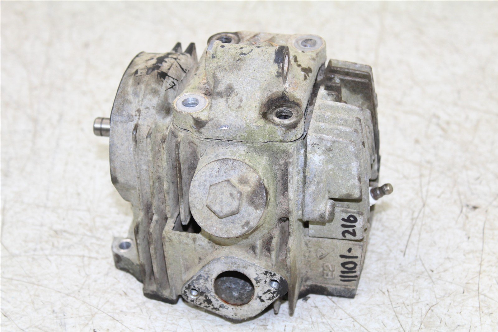 1985 Honda Fourtrax TRX 125 Cylinder Head w/ Camshaft Valve Cover Intake Exhaust