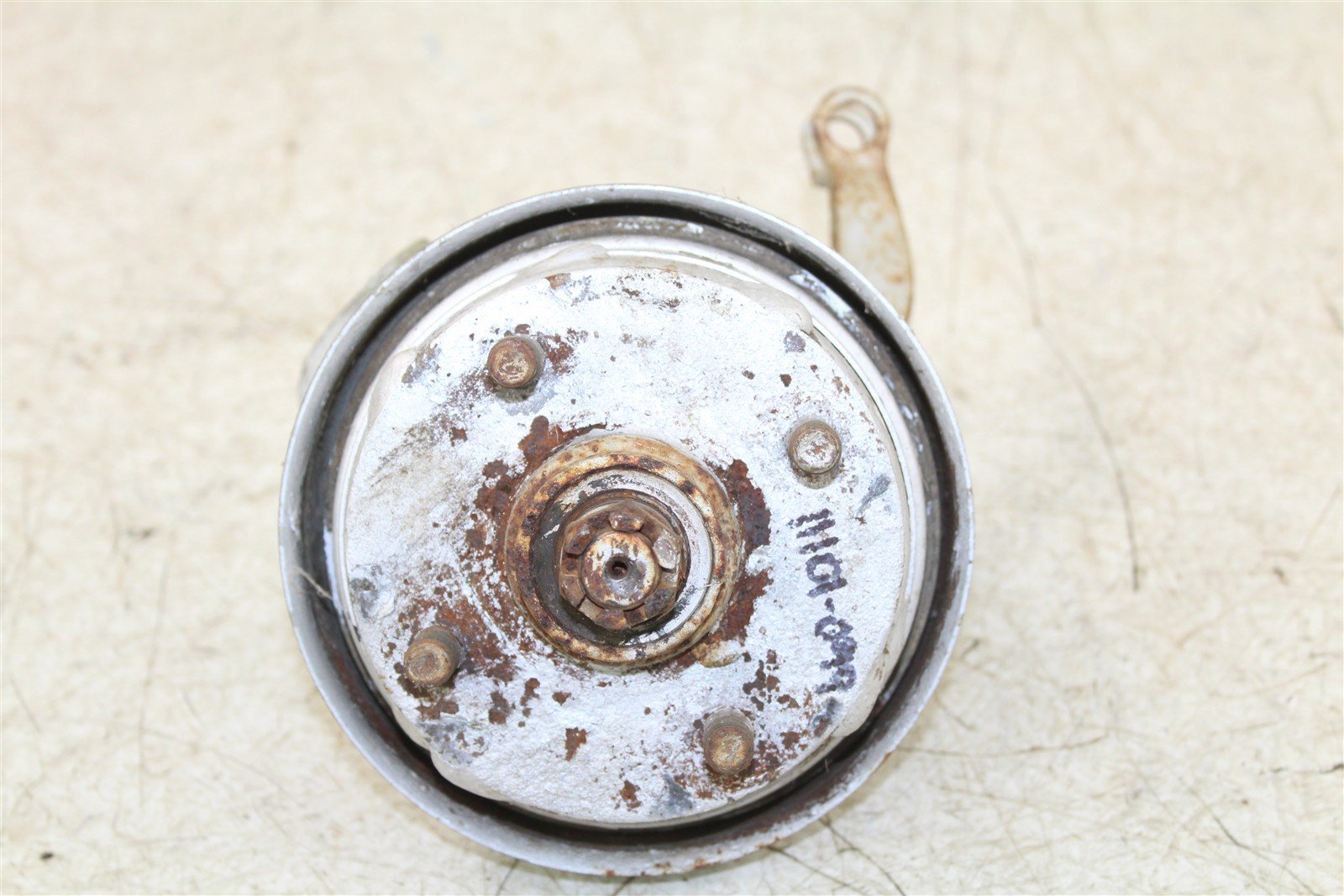 1985 Honda Fourtrax TRX 125 Front Right Brake Drum Backing Plate Panel Hub