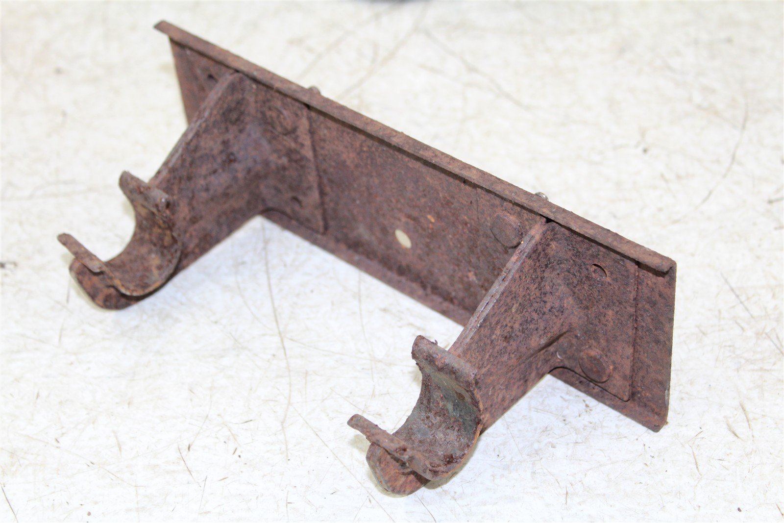 1985 Honda Fourtrax TRX 125 Rear Fender Hinge Support Mount Bracket