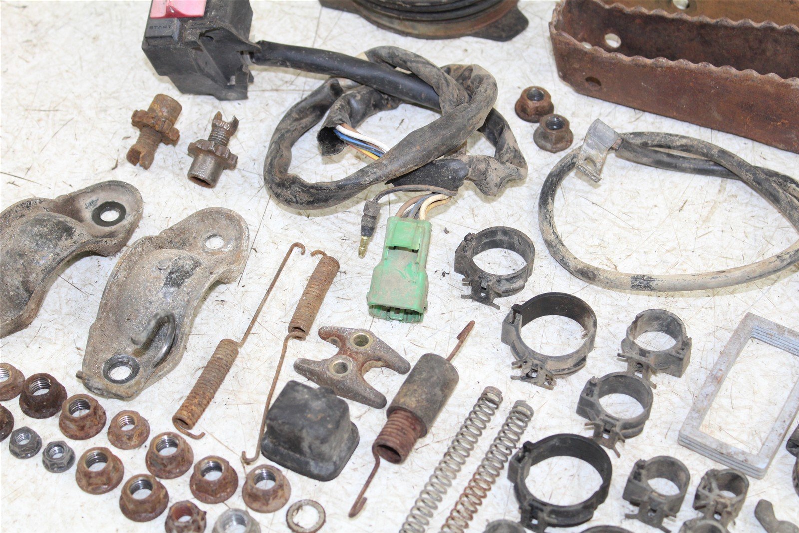 1997 Honda Foreman TRX 400 Chassis Bolt Kit Hardware 11102