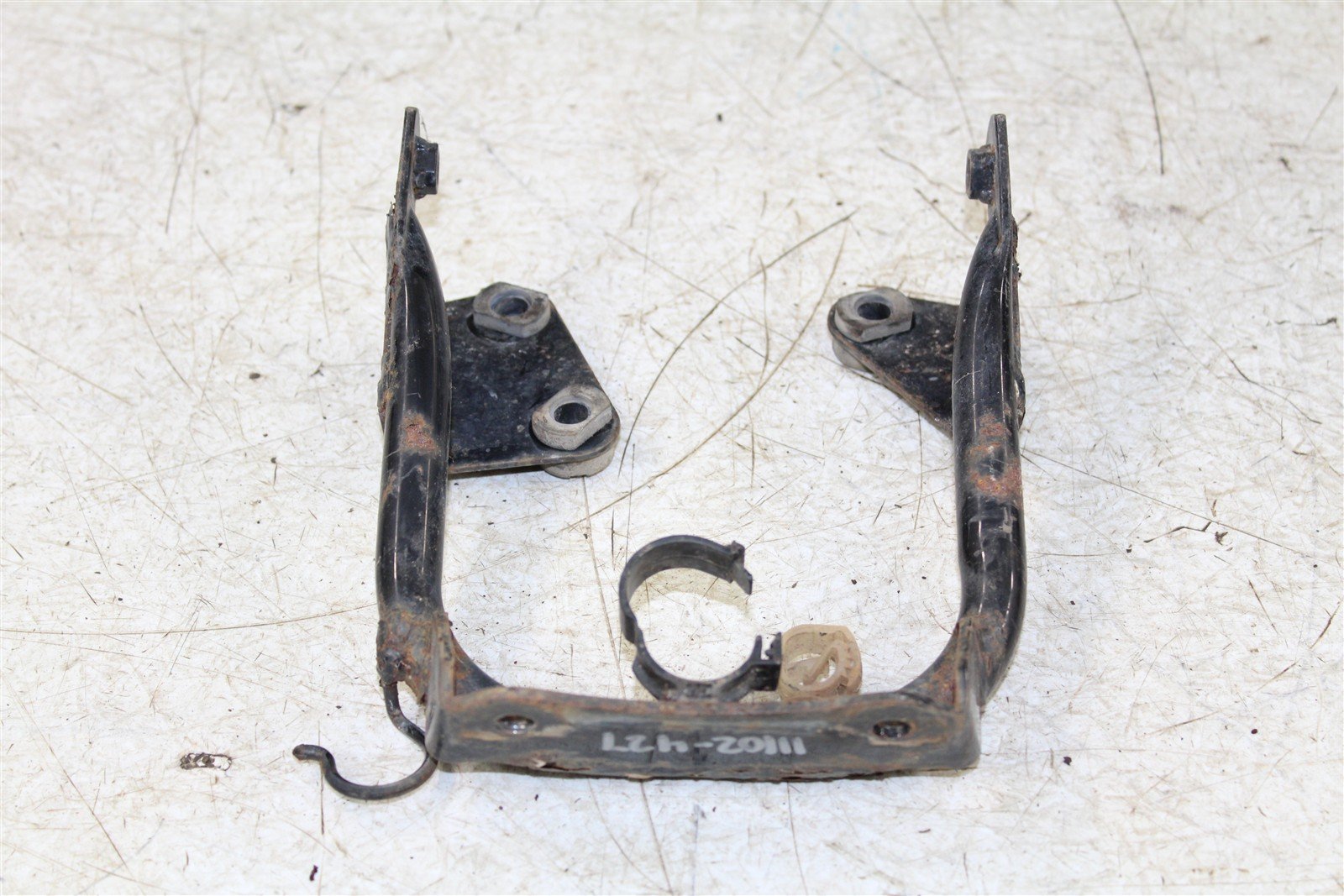 1997 Honda Foreman TRX 400 Upper Headlight Mount Bracket 11102