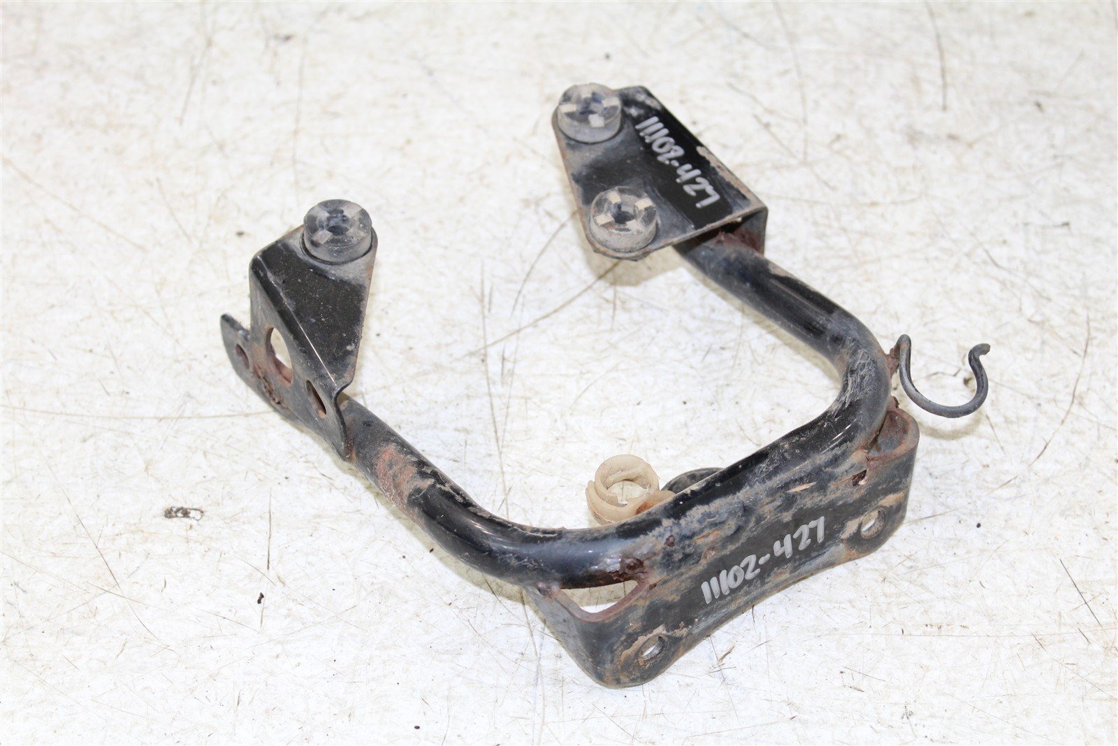 1997 Honda Foreman TRX 400 Upper Headlight Mount Bracket 11102