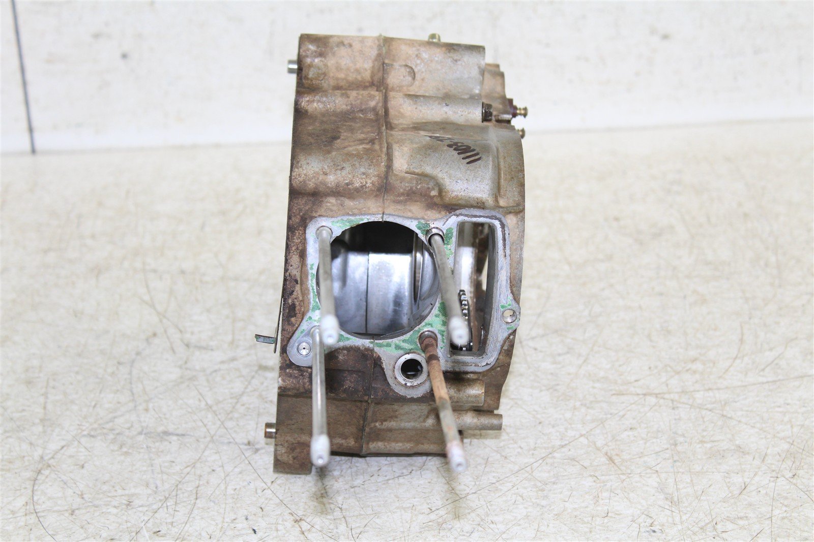 2005 Honda TRX 90 Engine Cases Crankcase Left Right 11103