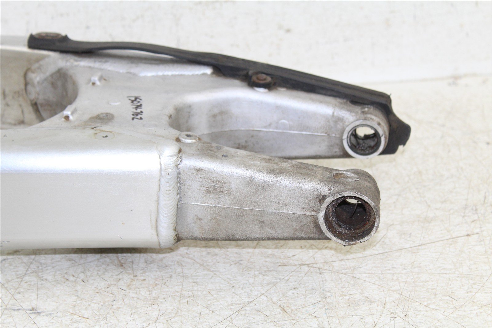 2014 Honda CRF 450R Swingarm Swing Arm 15074