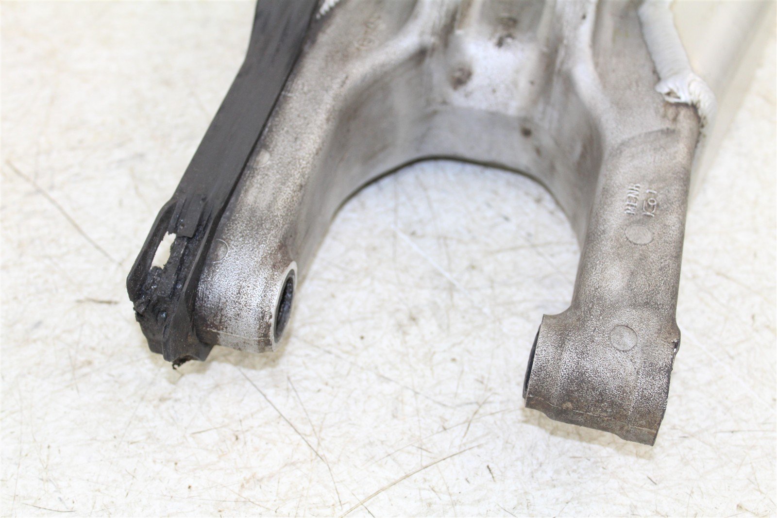 2014 Honda CRF 450R Swingarm Swing Arm 15074