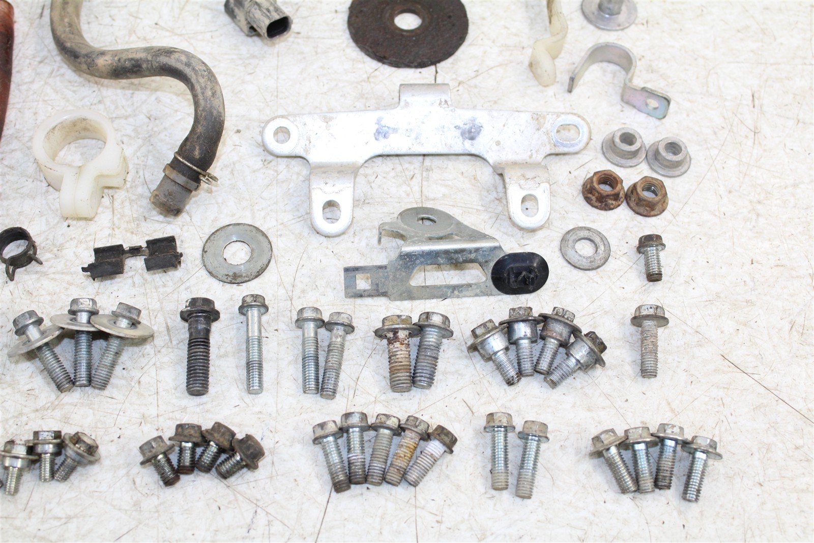 2014 Honda CRF 450R Chassis Bolt Kit Hardware Hose Bracket Clamp Mount 15074