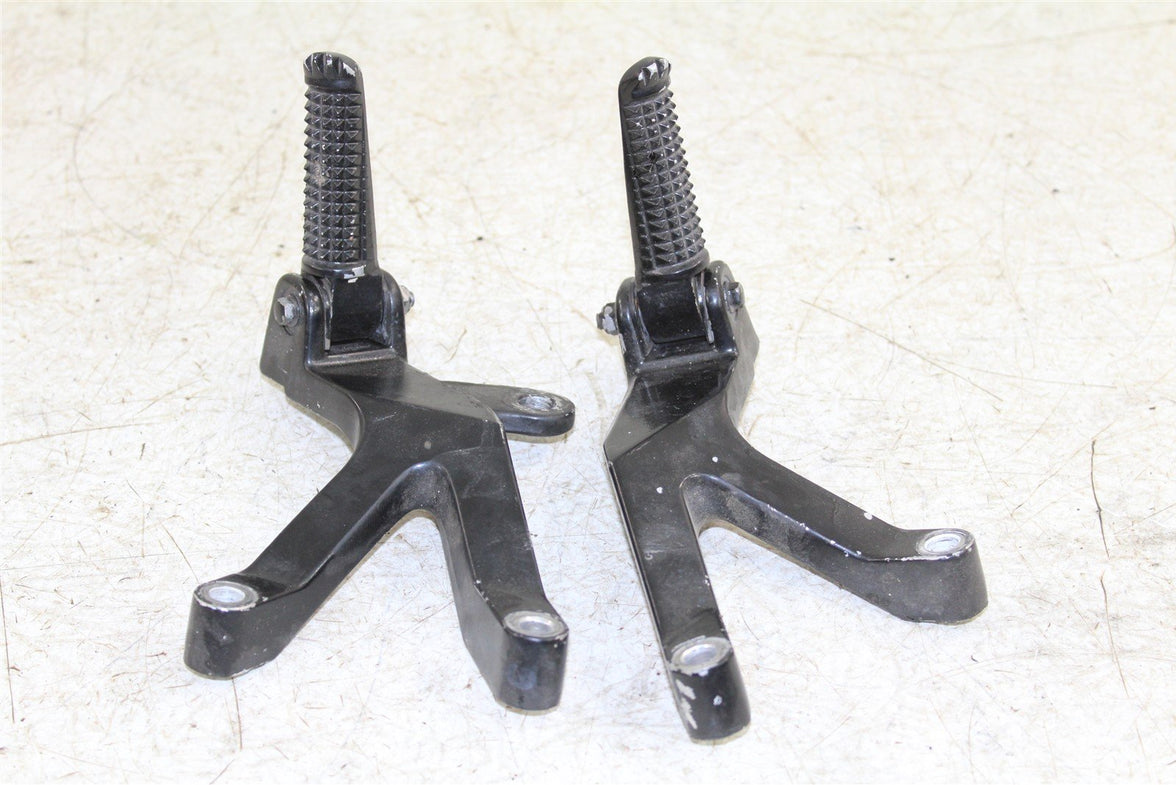 2001 Yamaha YZF 600R Passenger Foot Rest Pegs Set 55061