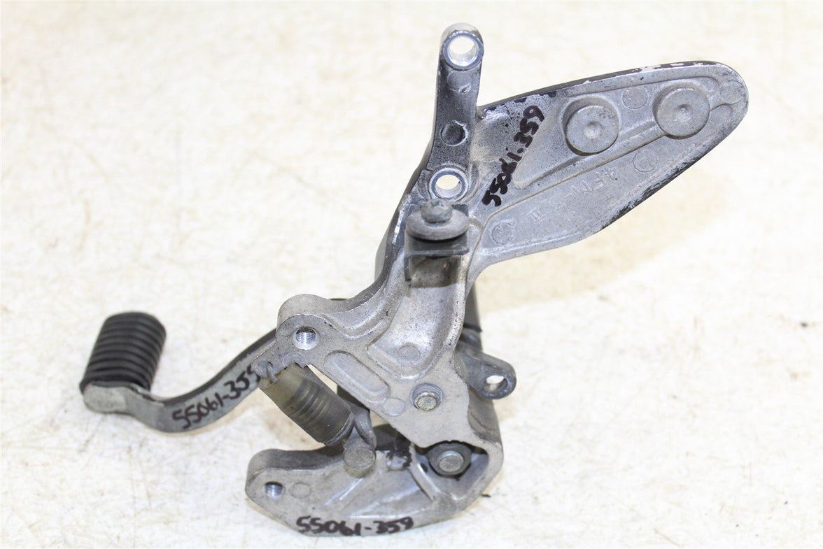 2001 Yamaha YZF 600R Right Foot Peg Mount Bracket Rear Brake Pedal 55061