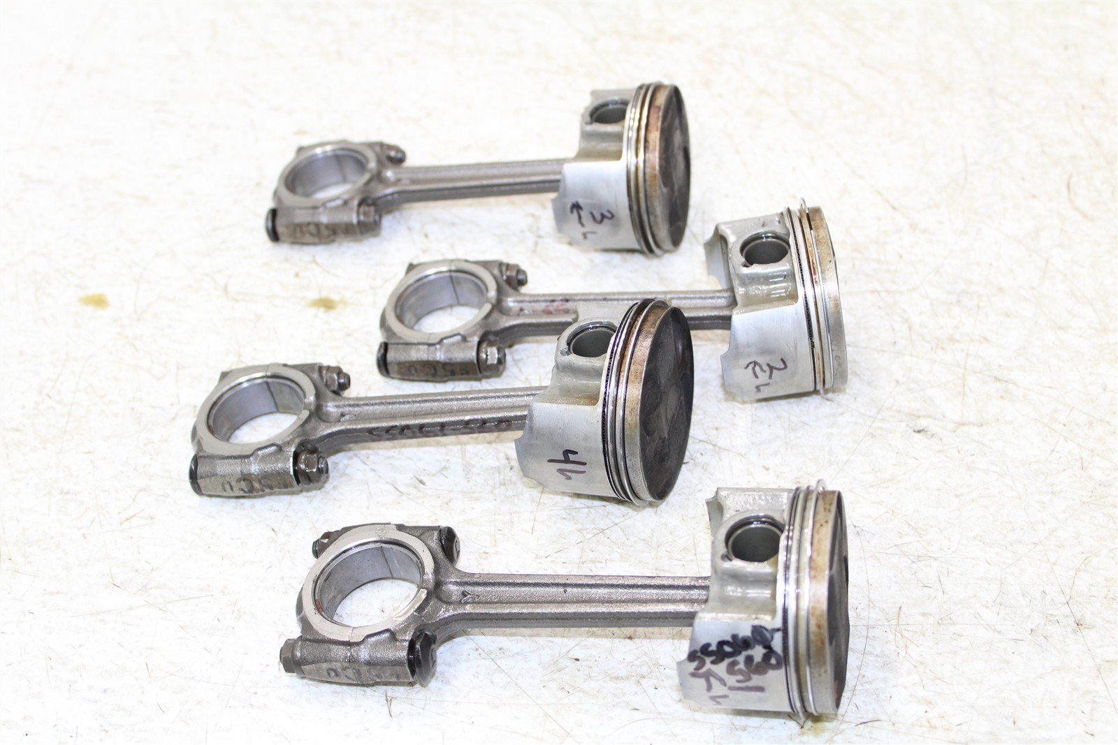 2001 Yamaha YZF 600R Connecting Rods w/ Pistons 55061