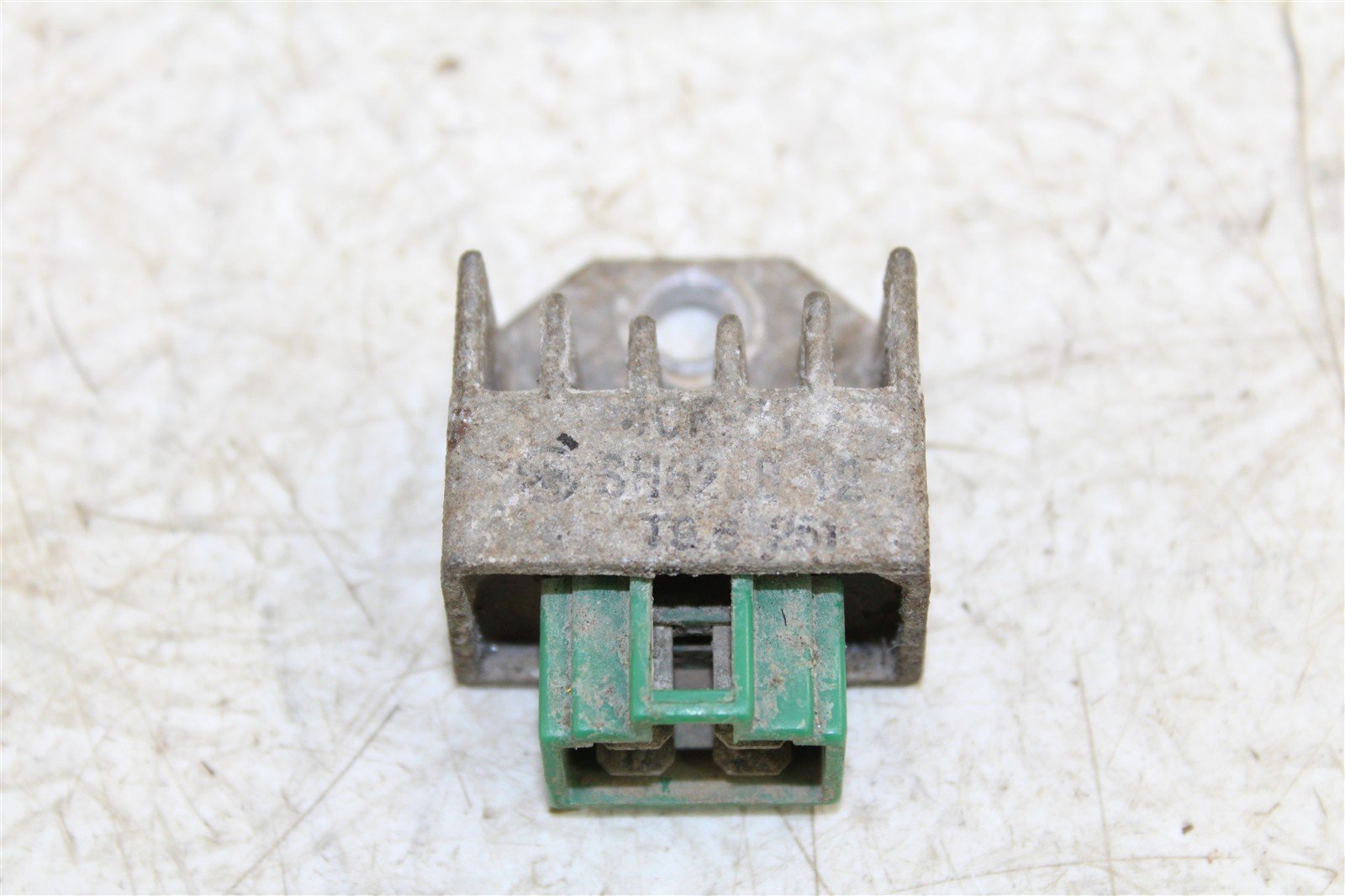 2000 Yamaha TTR 90 Voltage Regulator Rectifier