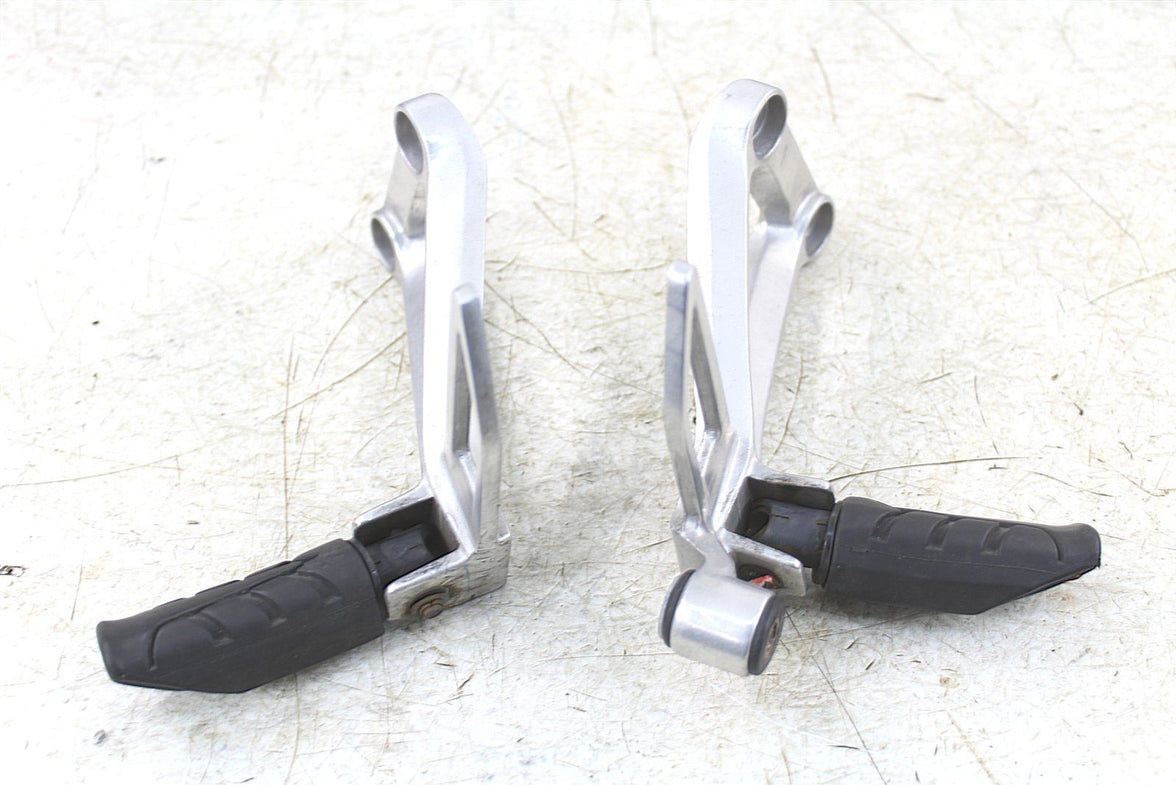 2018 Honda CB 300F Passenger Foot Rest Pegs Set 15075