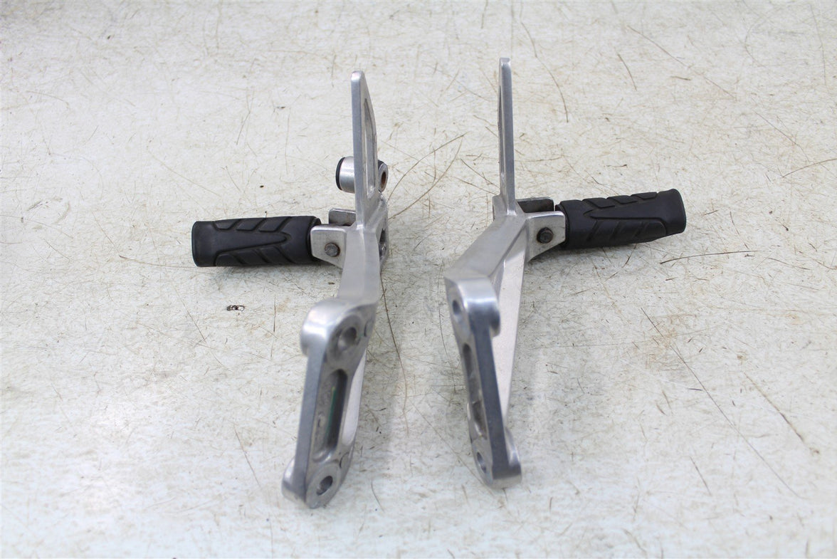 2018 Honda CB 300F Passenger Foot Rest Pegs Set 15075