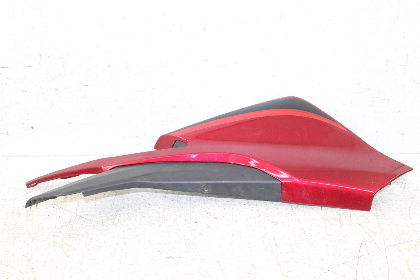 2018 Honda CB 300F Rear Right Side Cover Panel Plastic Fairing 15075
