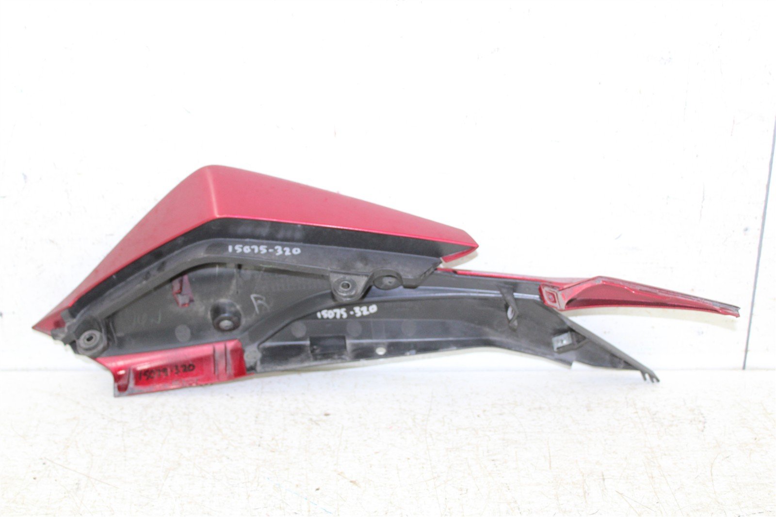 2018 Honda CB 300F Rear Right Side Cover Panel Plastic Fairing 15075