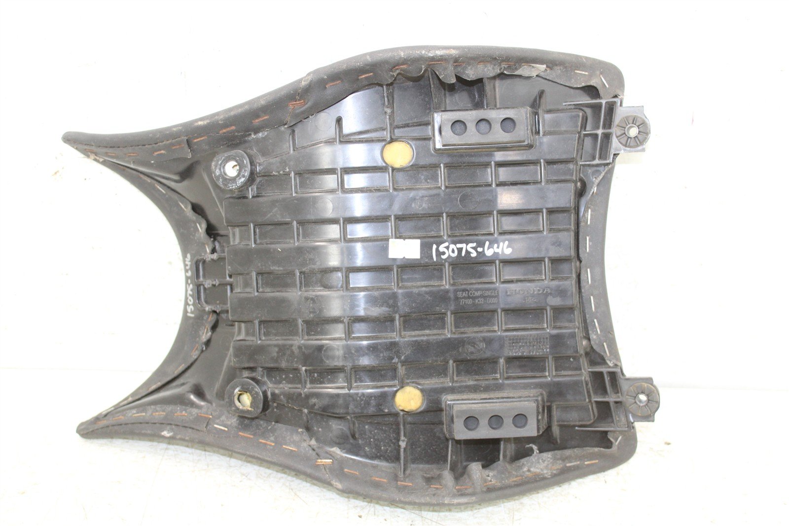 2018 Honda CB 300F Seat 15075