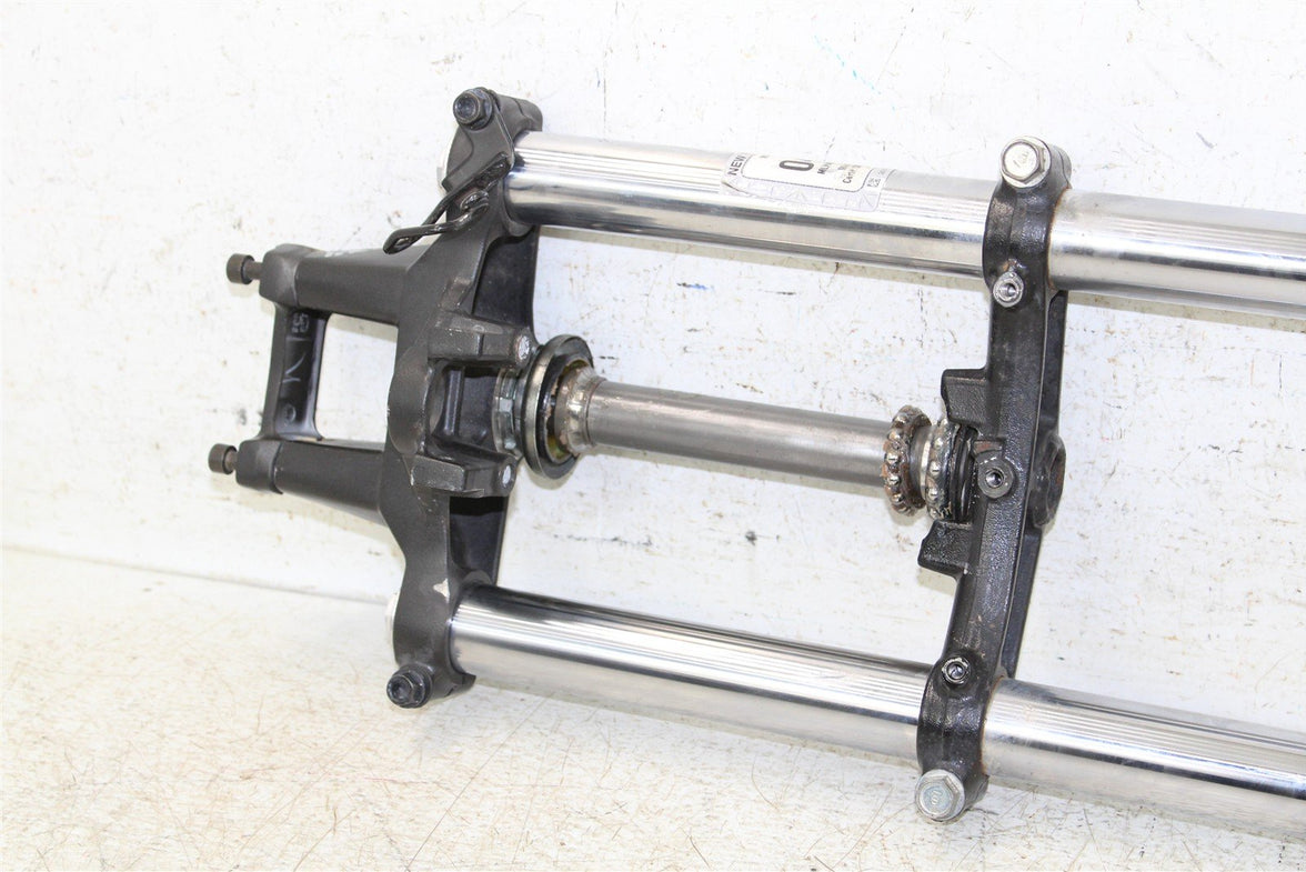 2018 Honda CB 300F Fork Tubes Front Suspension Triple Clamps 15075