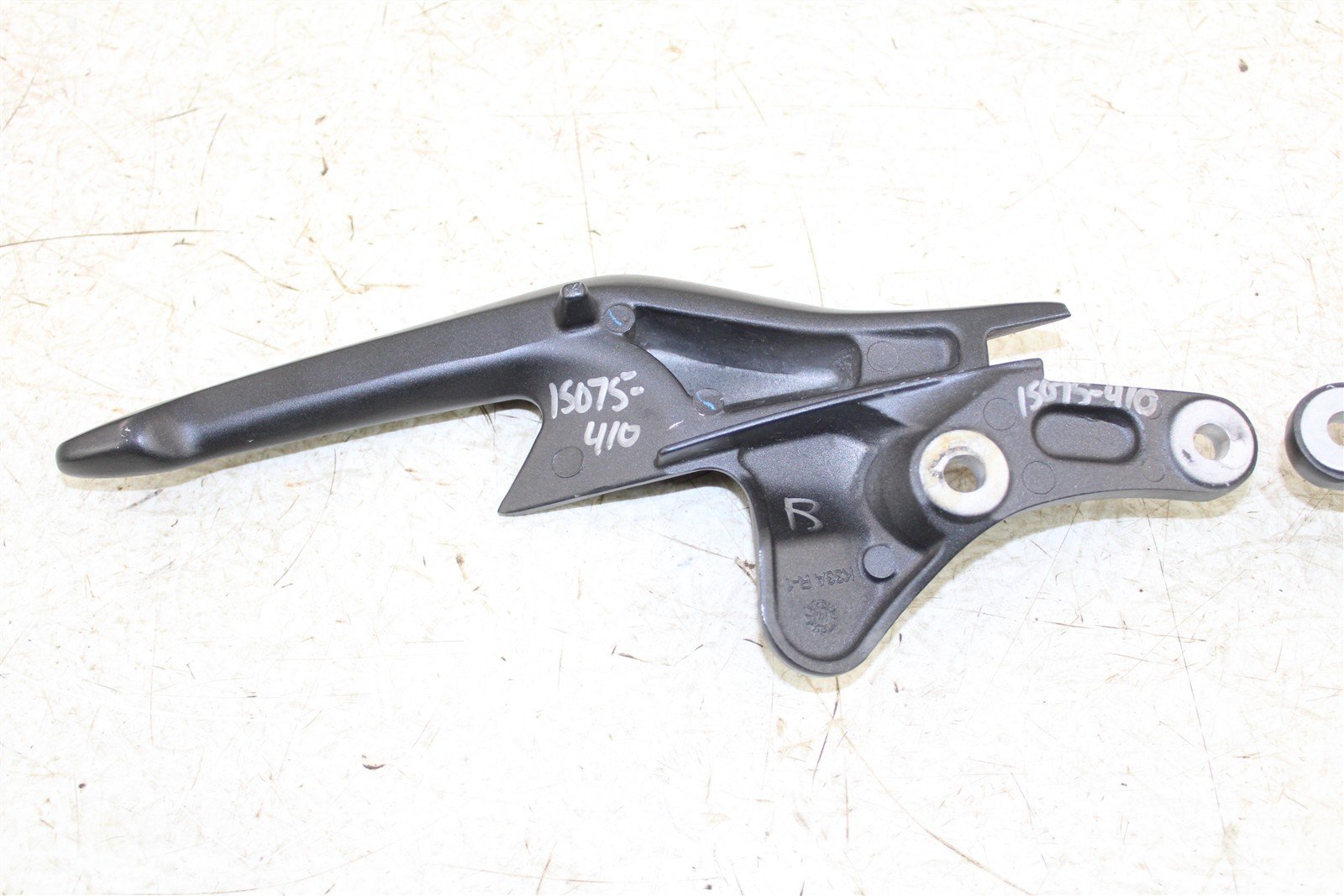 2018 Honda CB 300F Rear Grab Bar Handles 15075