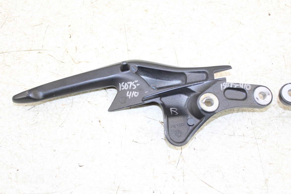 2018 Honda CB 300F Rear Grab Bar Handles 15075
