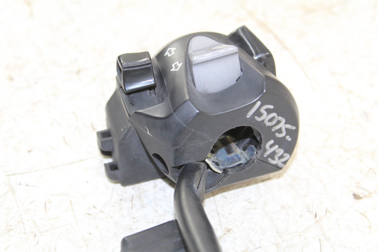 2018 Honda CB 300F Headlight Directional Light Switch 15075