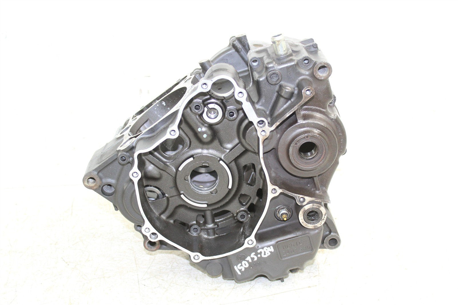 2018 Honda CB 300F Engine Cases Crankcase Motor Left Right 15075