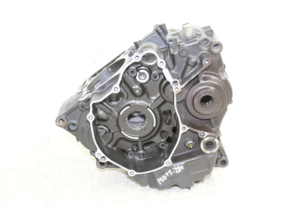 2018 Honda CB 300F Engine Cases Crankcase Motor Left Right 15075