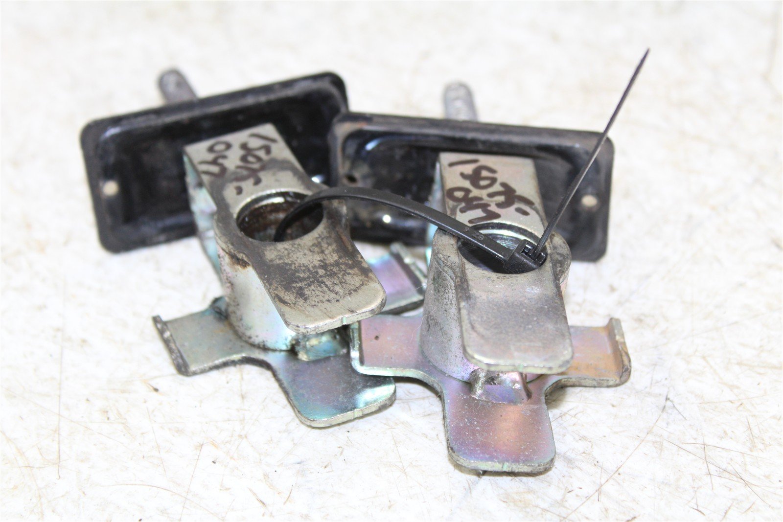 2018 Honda CB 300F Rear Swing Arm Axle Chain Adjusters 15075