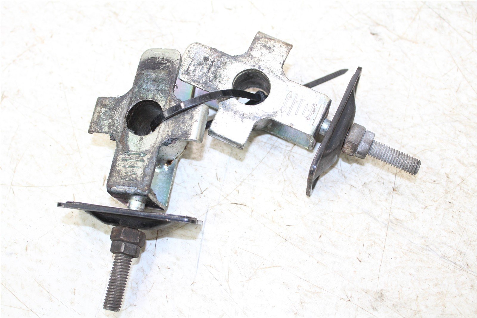 2018 Honda CB 300F Rear Swing Arm Axle Chain Adjusters 15075