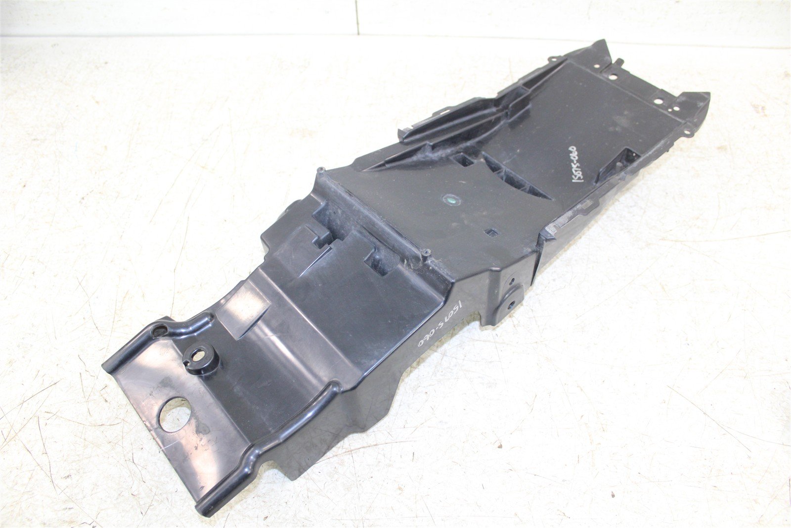2018 Honda CB 300F Battery Tray Holder Box 15075