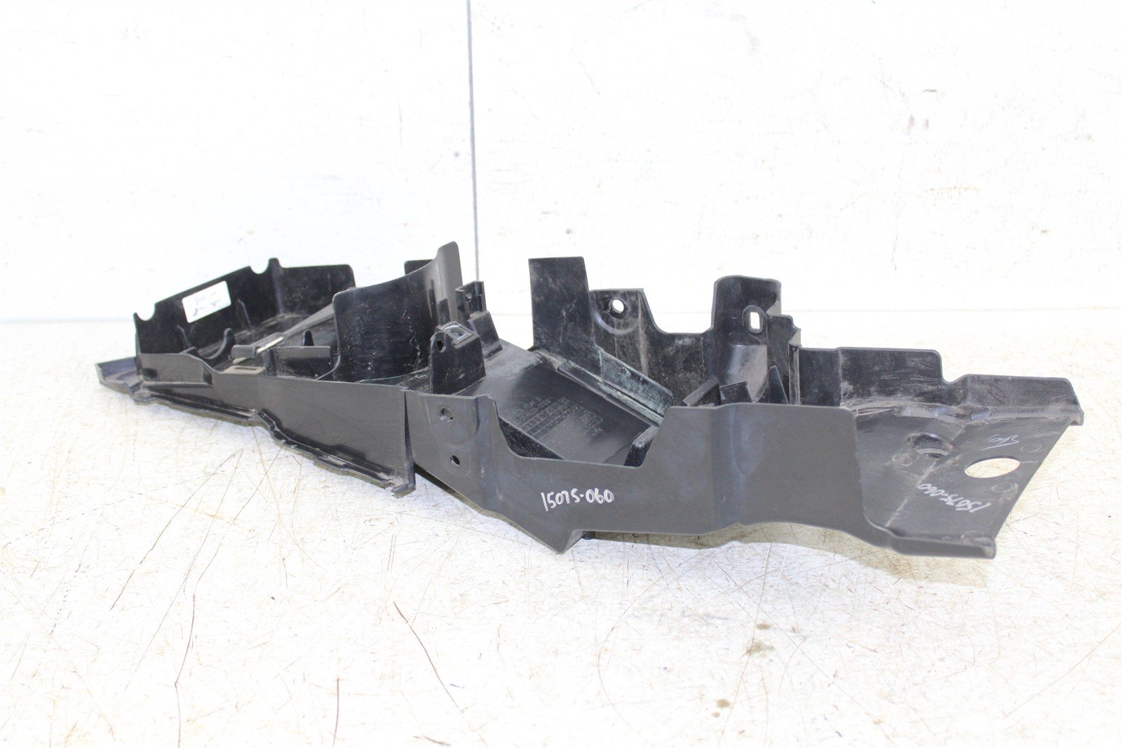 2018 Honda CB 300F Battery Tray Holder Box 15075