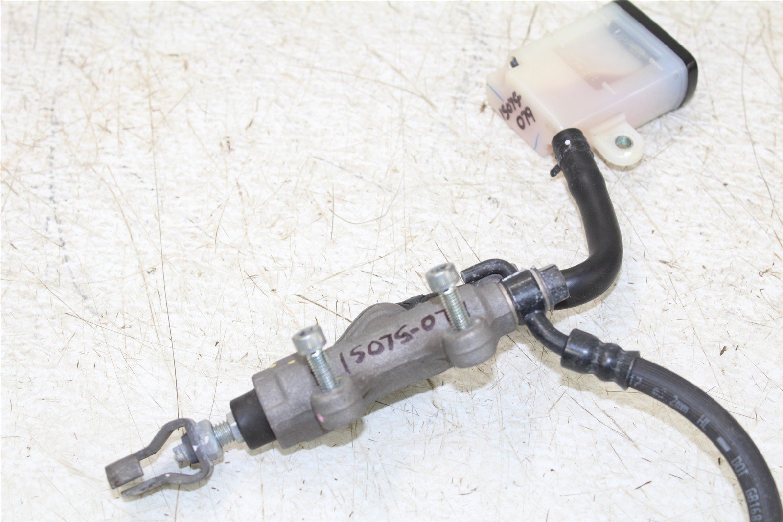 2018 Honda CB 300F Rear Brake Caliper Hose Master Cylinder 15075