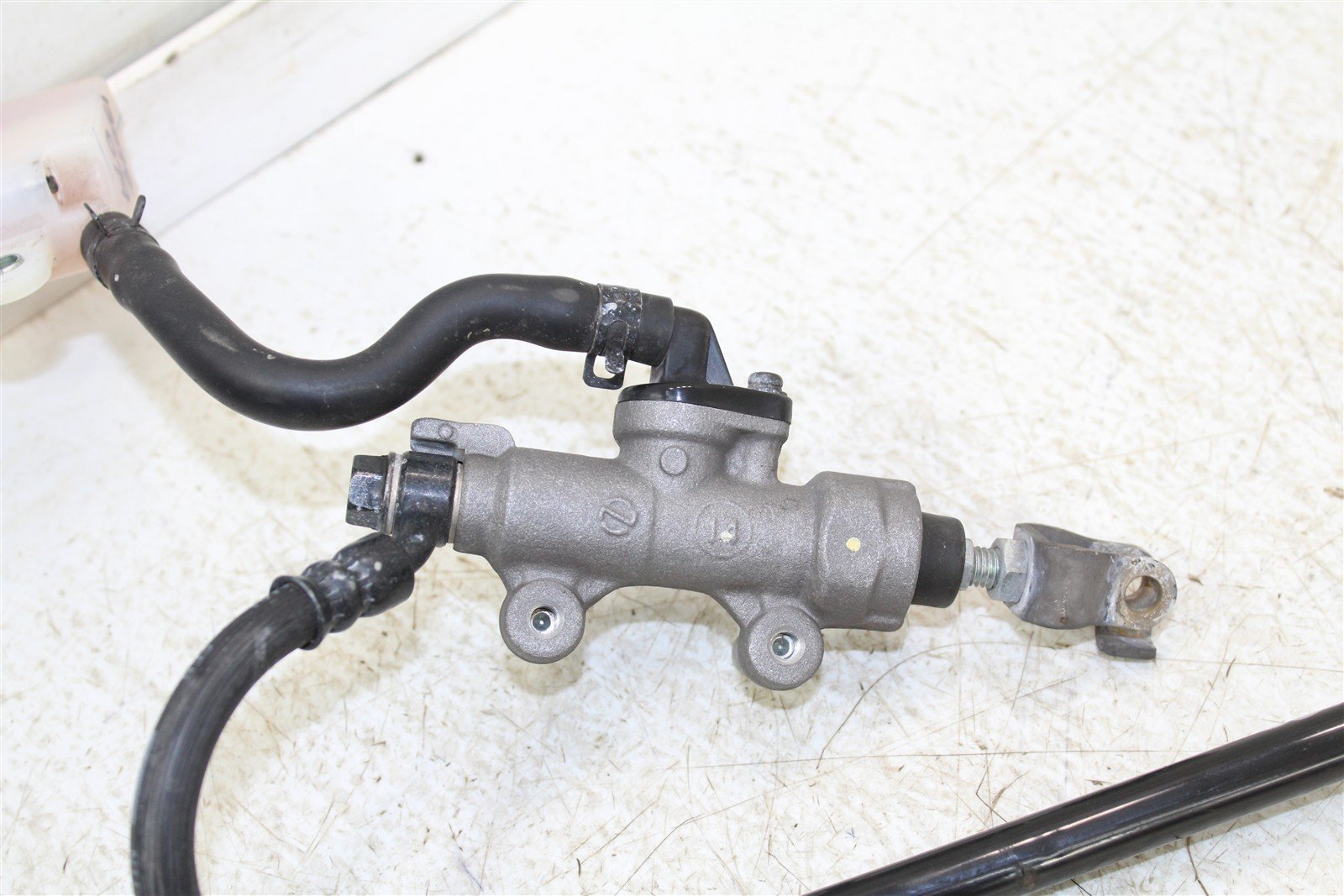 2018 Honda CB 300F Rear Brake Caliper Hose Master Cylinder 15075