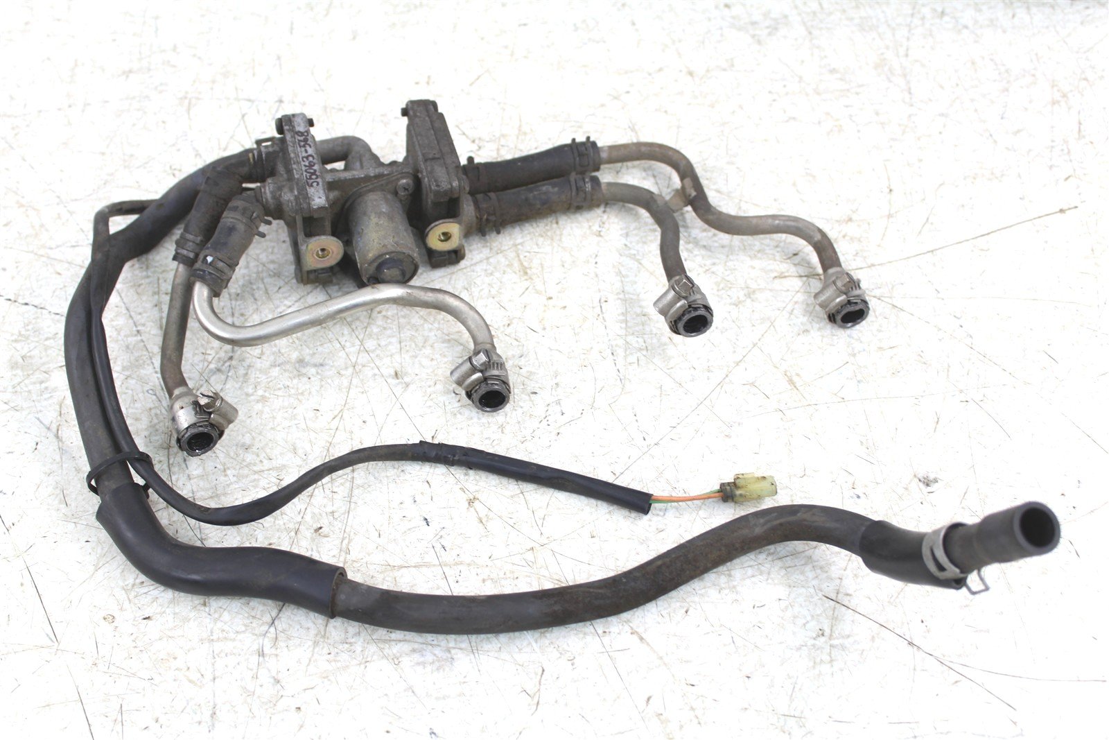 2002 Yamaha R1 Air Induction System Assembly w/ Hoses 55063