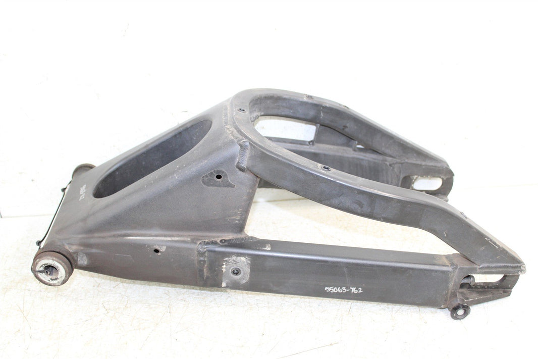 2002 Yamaha R1 Swingarm Swing Arm 55063