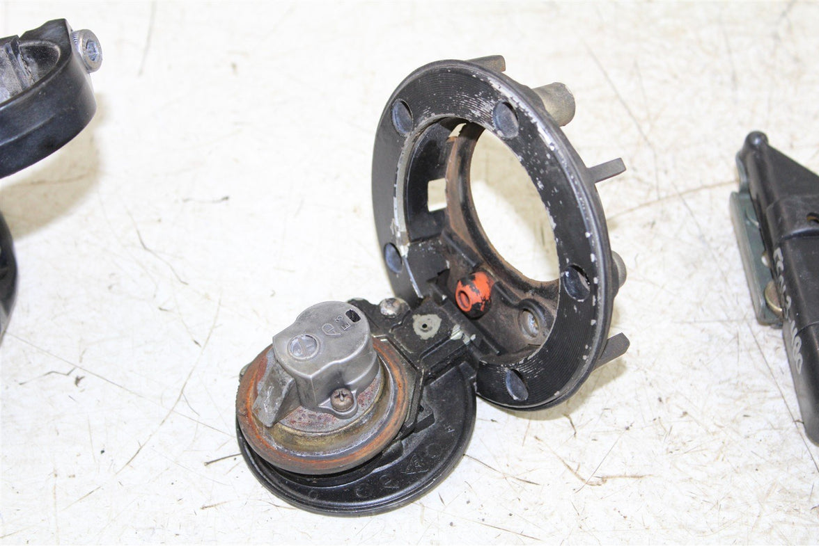 2002 Yamaha R1 Key Switch Ignition Top Triple Clamp Seat Lock Gas Cap 55063