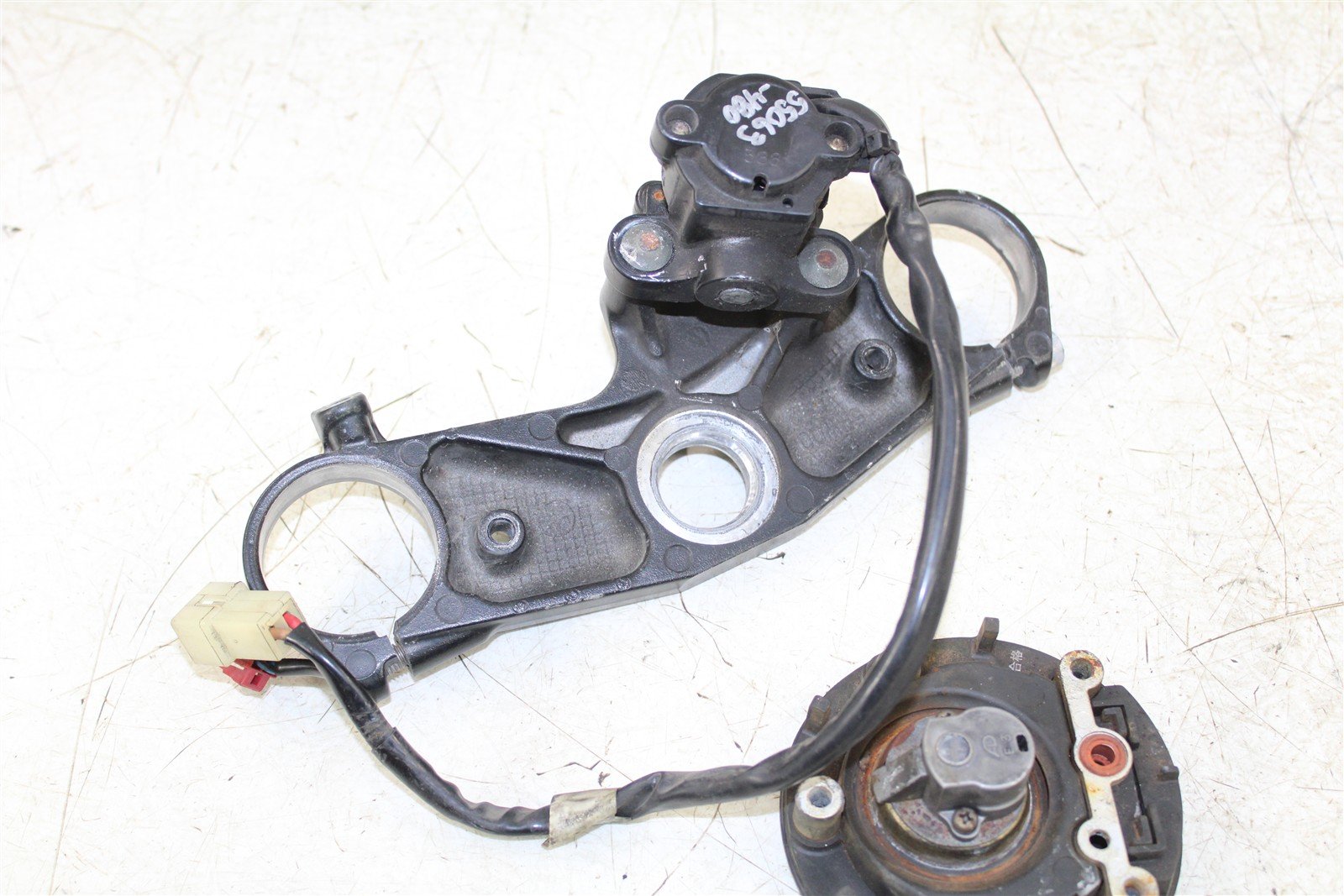2002 Yamaha R1 Key Switch Ignition Top Triple Clamp Seat Lock Gas Cap 55063