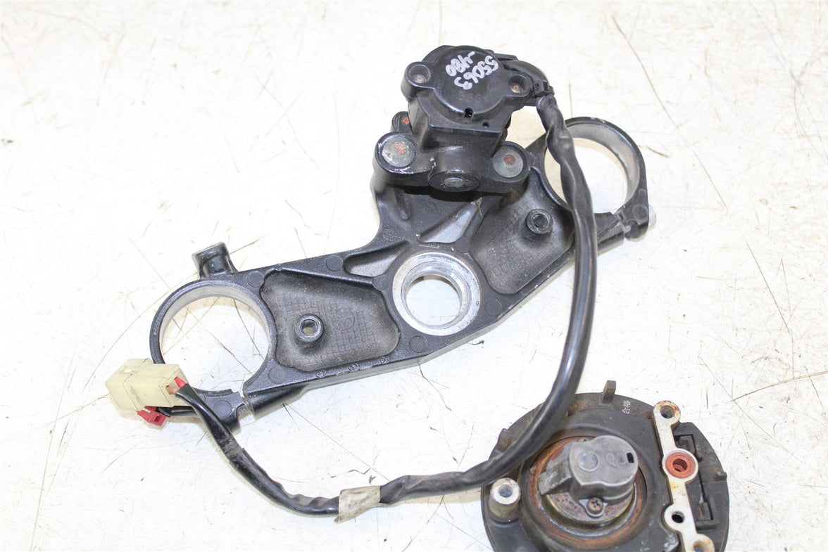 2002 Yamaha R1 Key Switch Ignition Top Triple Clamp Seat Lock Gas Cap 55063