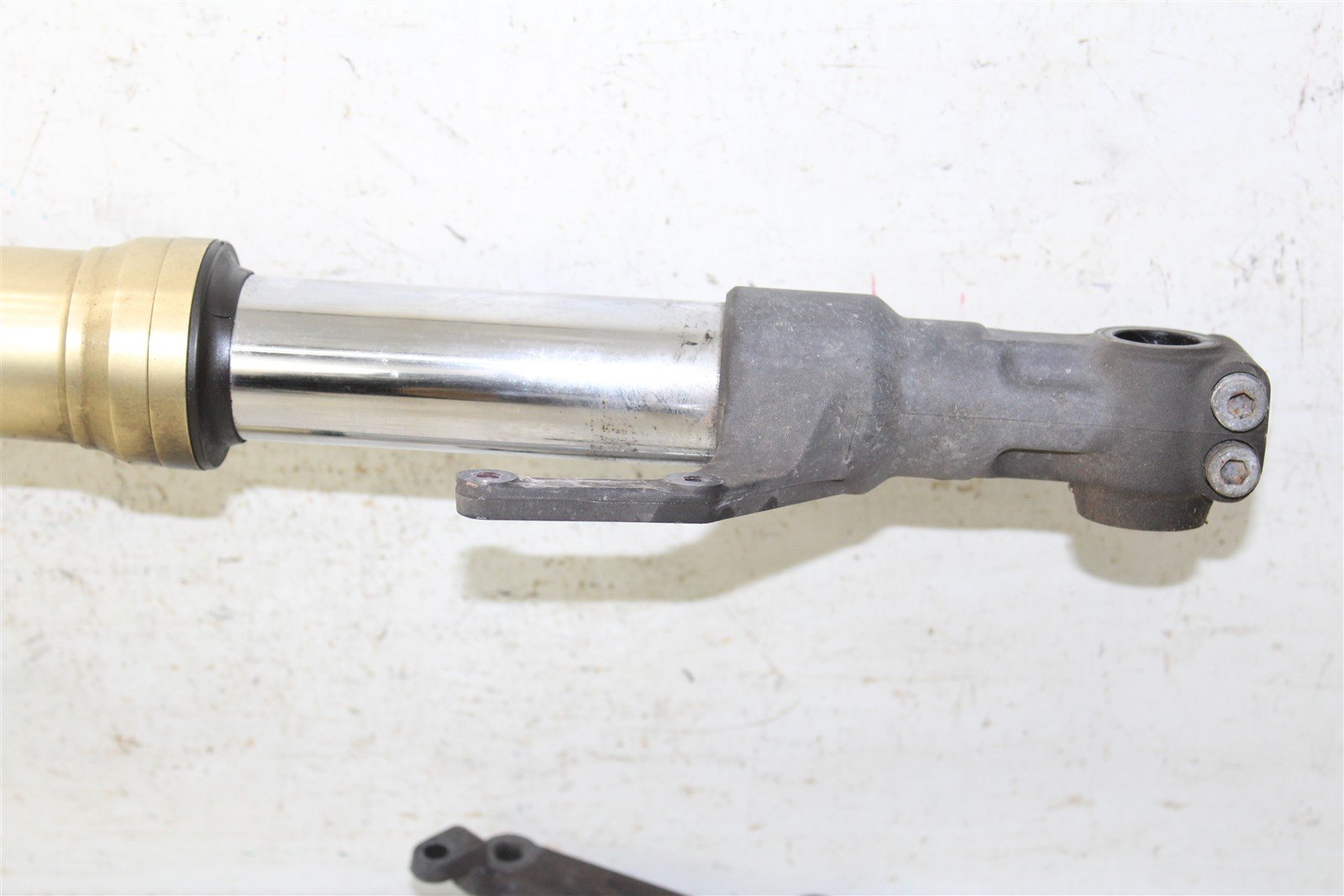 2002 Yamaha R1 Fork Tubes Front Suspension Lower Triple Clamp 55063