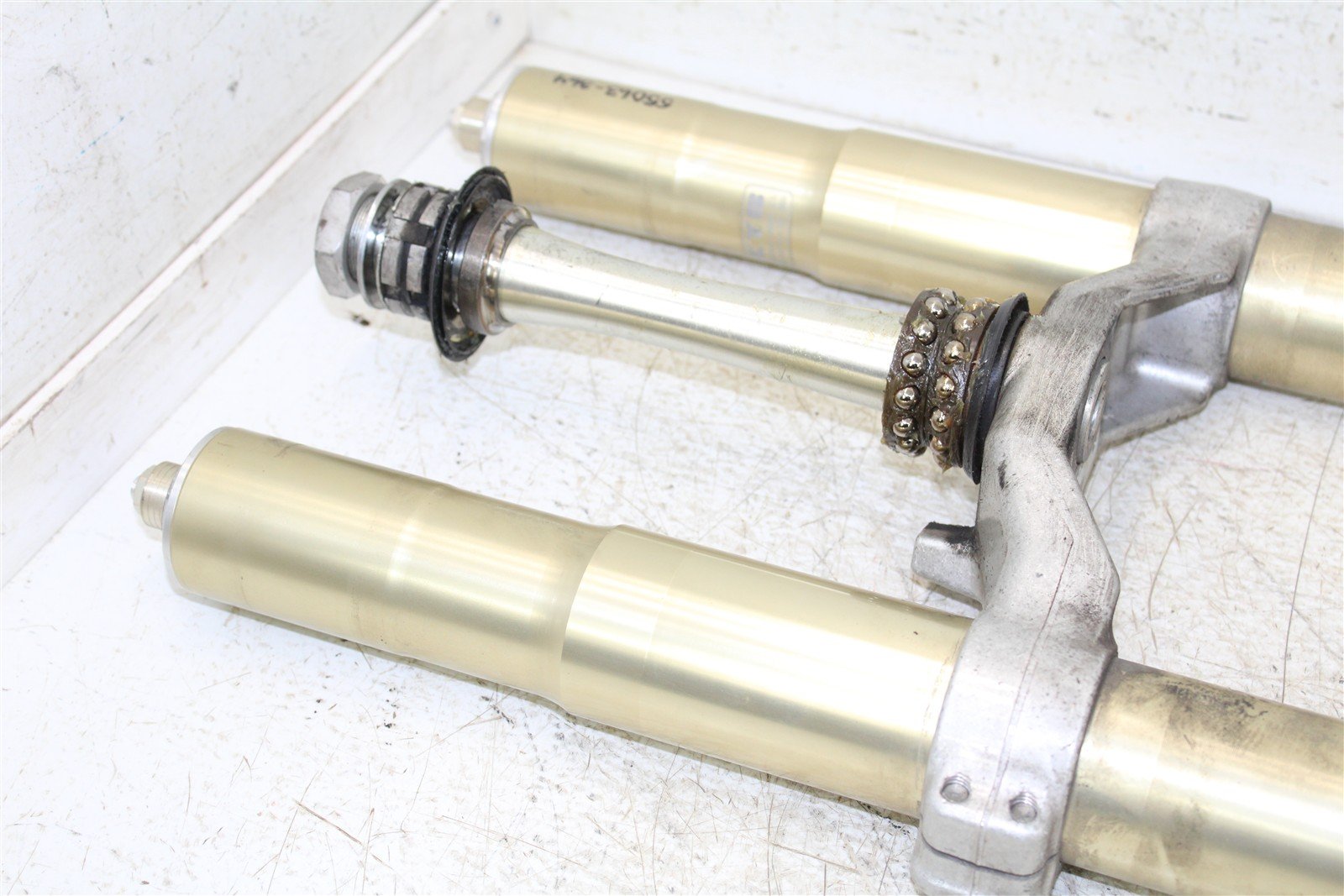2002 Yamaha R1 Fork Tubes Front Suspension Lower Triple Clamp 55063