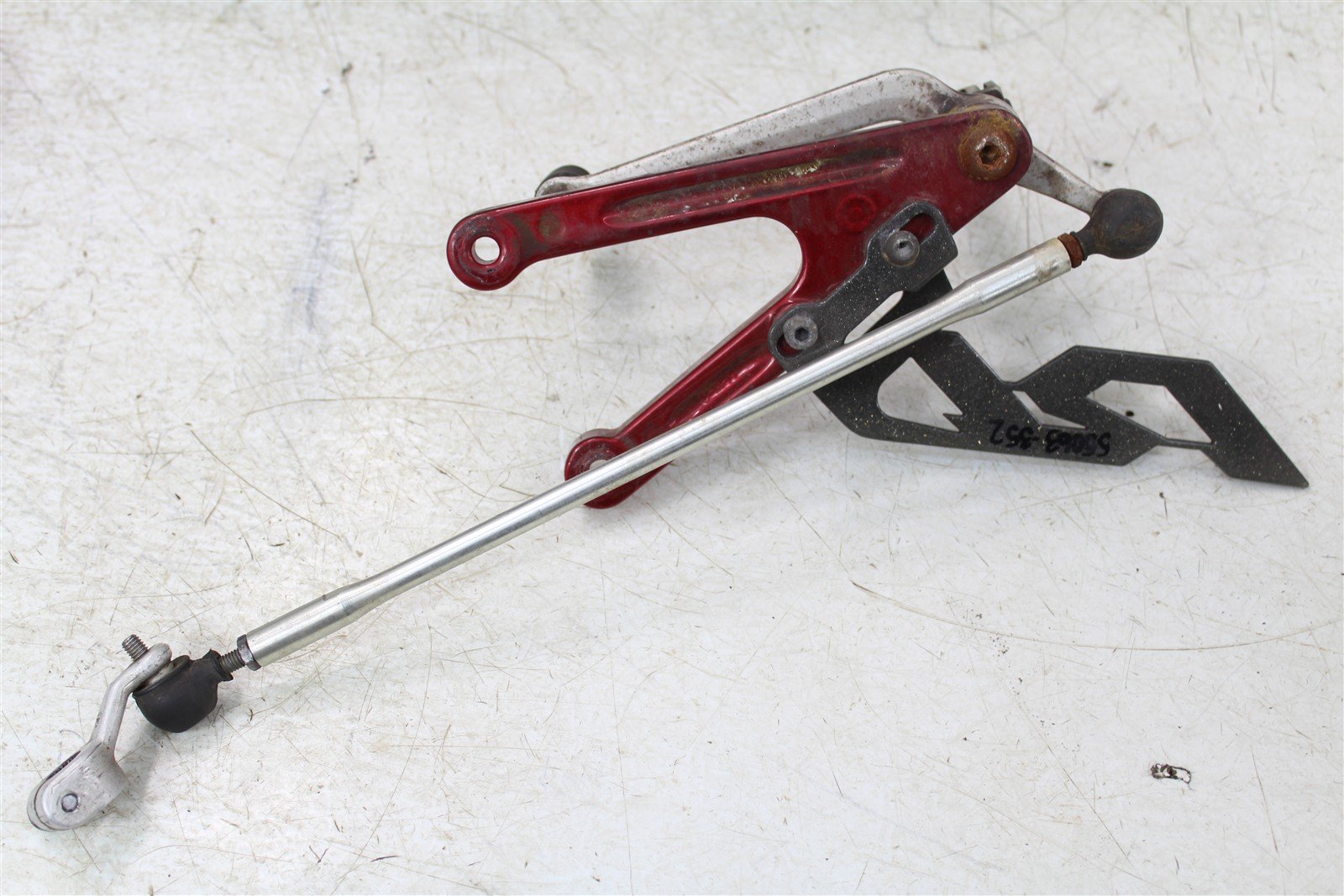 2002 Yamaha R1 Left Foot Peg Rest w/ Shifter & Linkage 55063