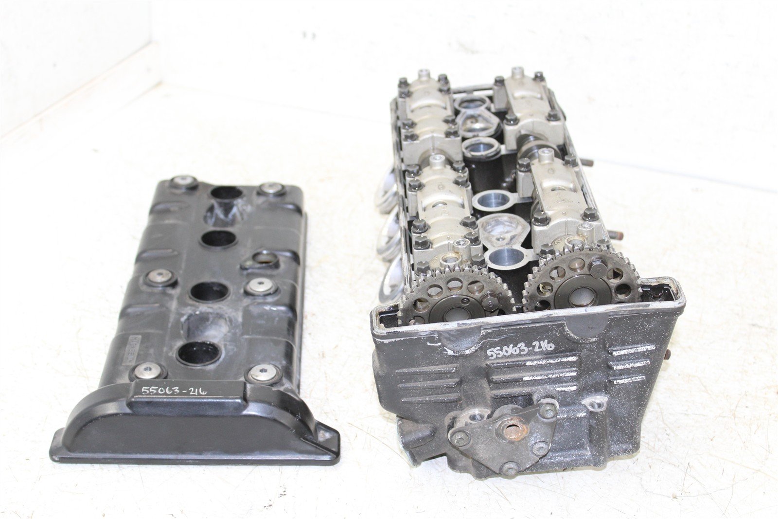 2002 Yamaha R1 Cylinder Head Valve Cover w/ Exhaust Intake Camshaft Cam 55063