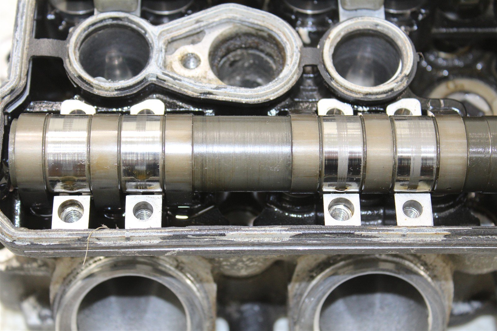 2002 Yamaha R1 Cylinder Head Valve Cover w/ Exhaust Intake Camshaft Cam 55063