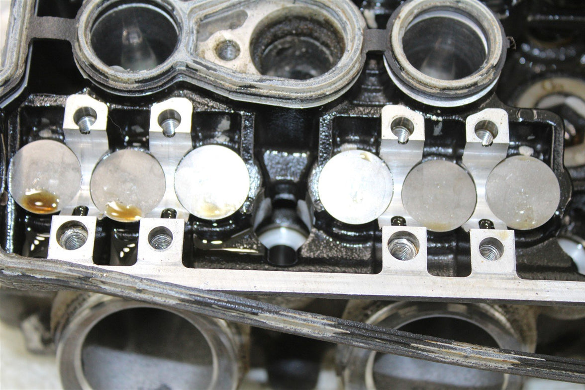 2002 Yamaha R1 Cylinder Head Valve Cover w/ Exhaust Intake Camshaft Cam 55063