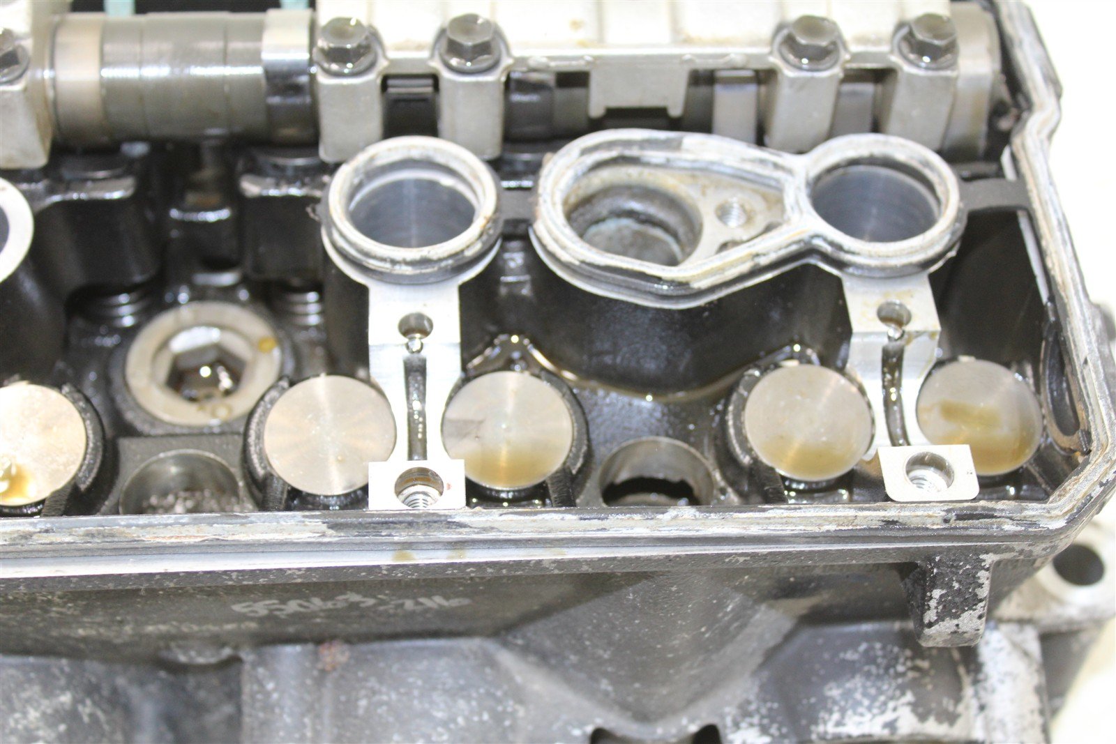 2002 Yamaha R1 Cylinder Head Valve Cover w/ Exhaust Intake Camshaft Cam 55063